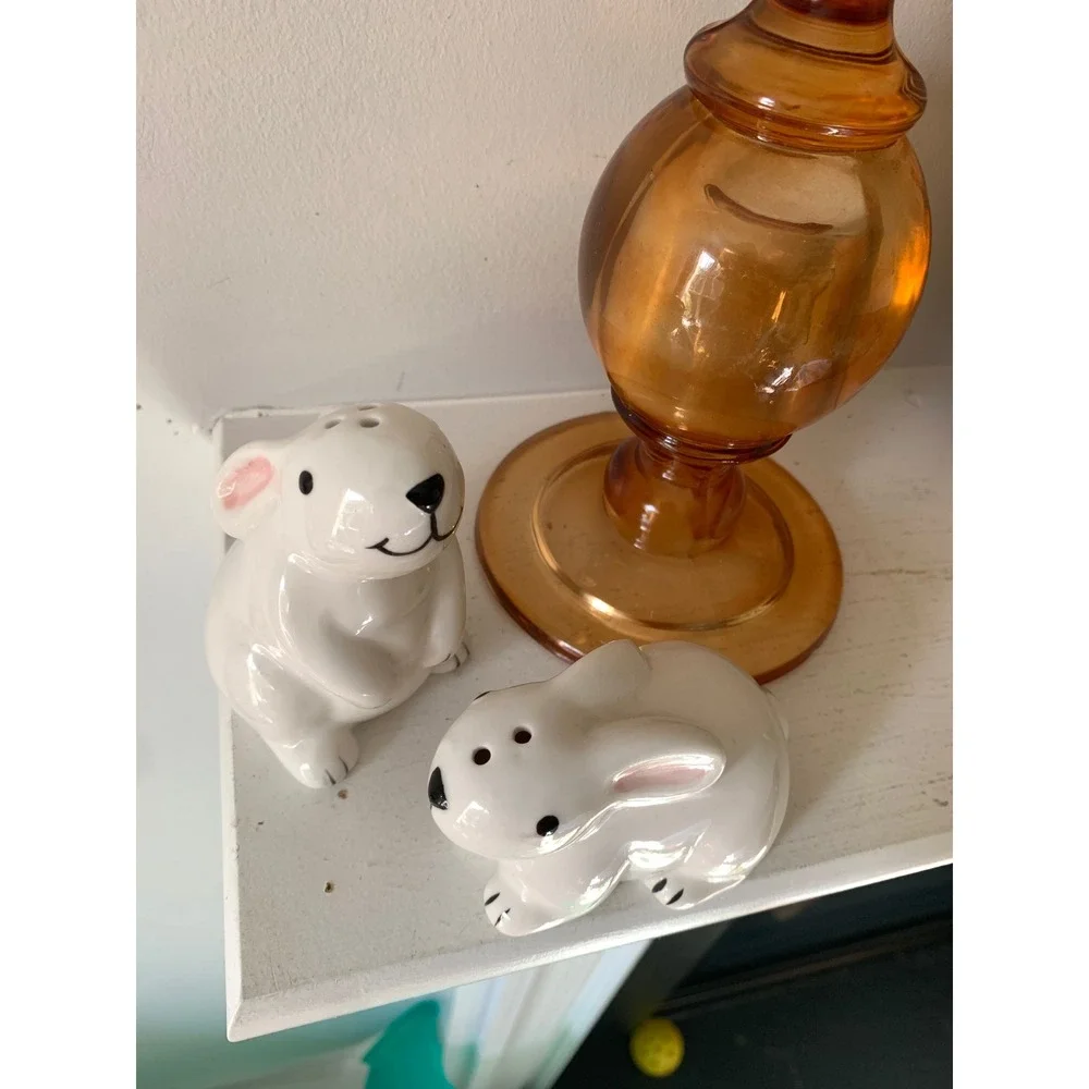 Vintage White Ceramic Bunny Rabbit Salt and Pepper Shakers Set Easter Decor